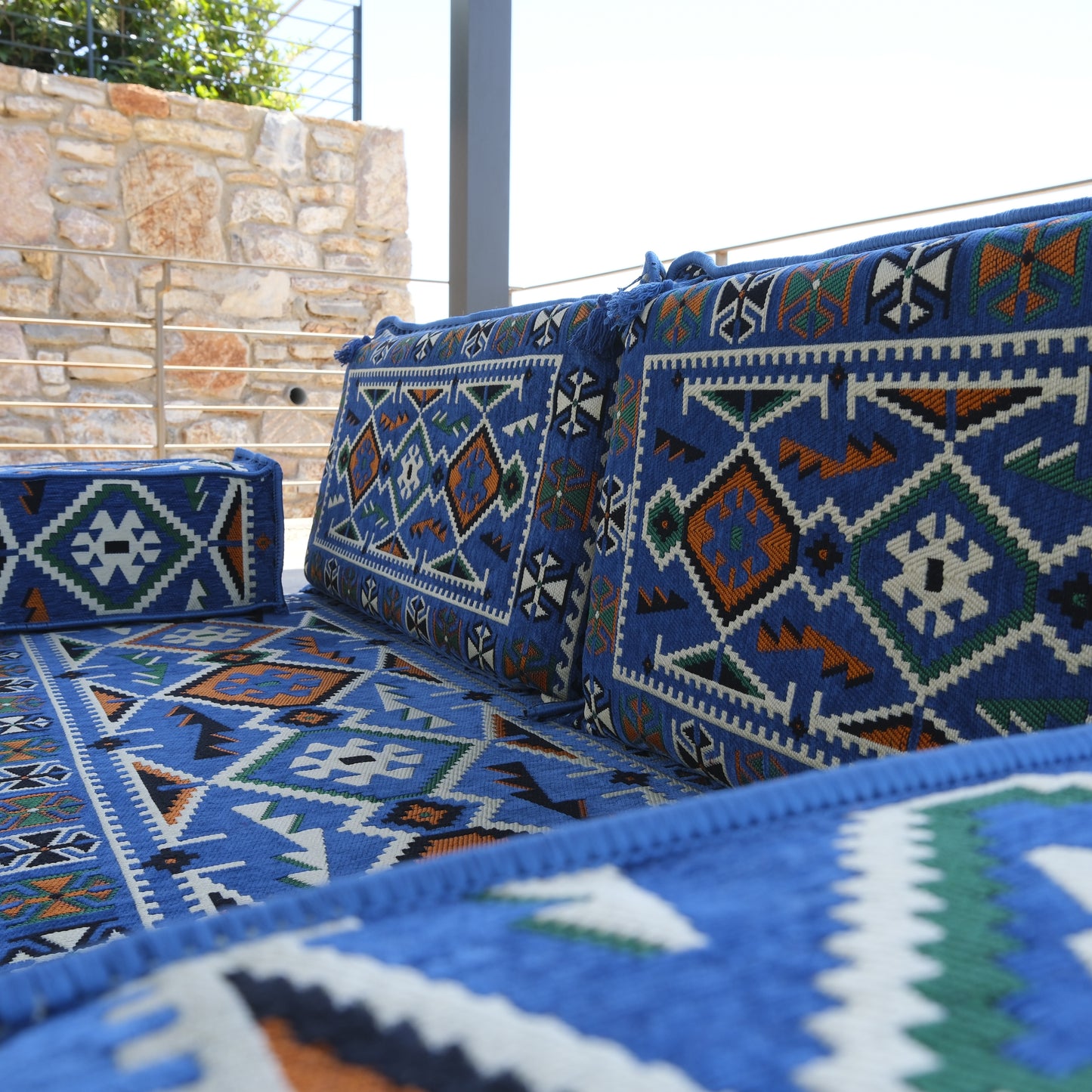 Arabic Style Majlis Floor Sofa – Traditional Low Seating Design