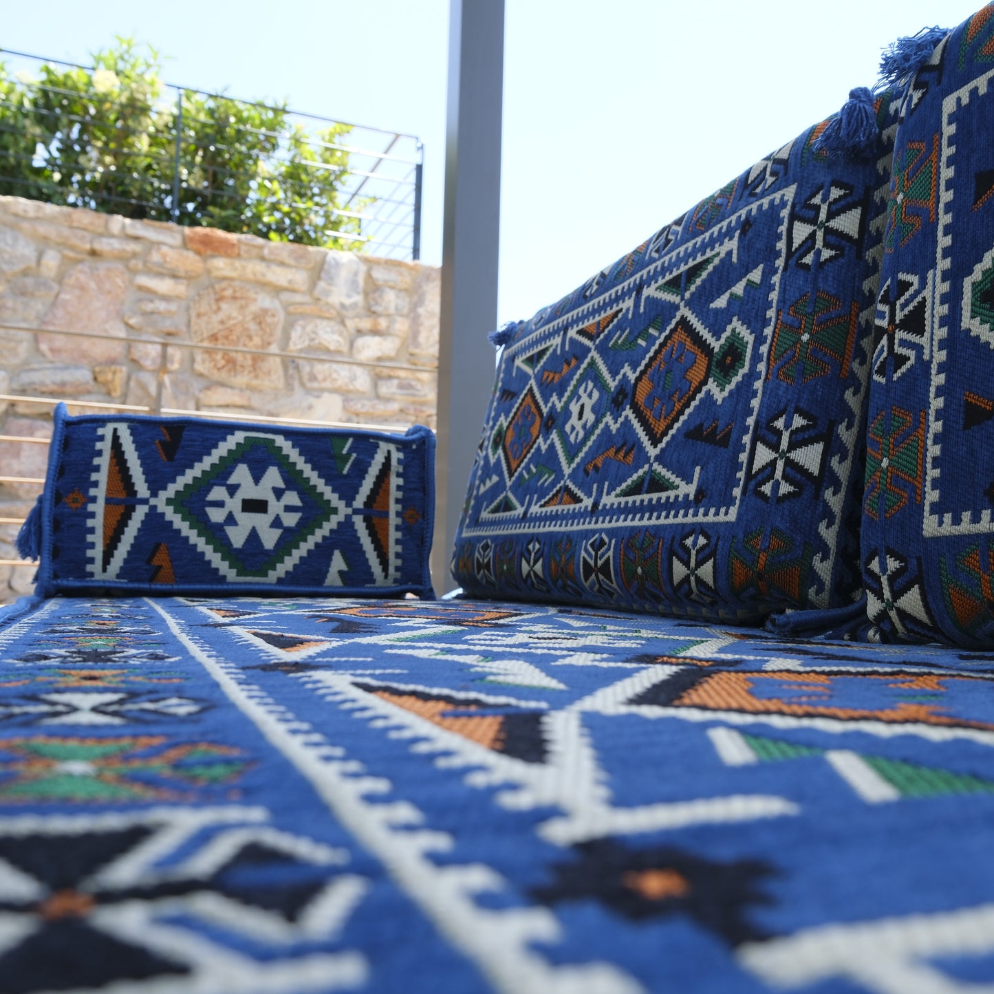 Arabic Style Majlis Floor Sofa – Traditional Low Seating Design