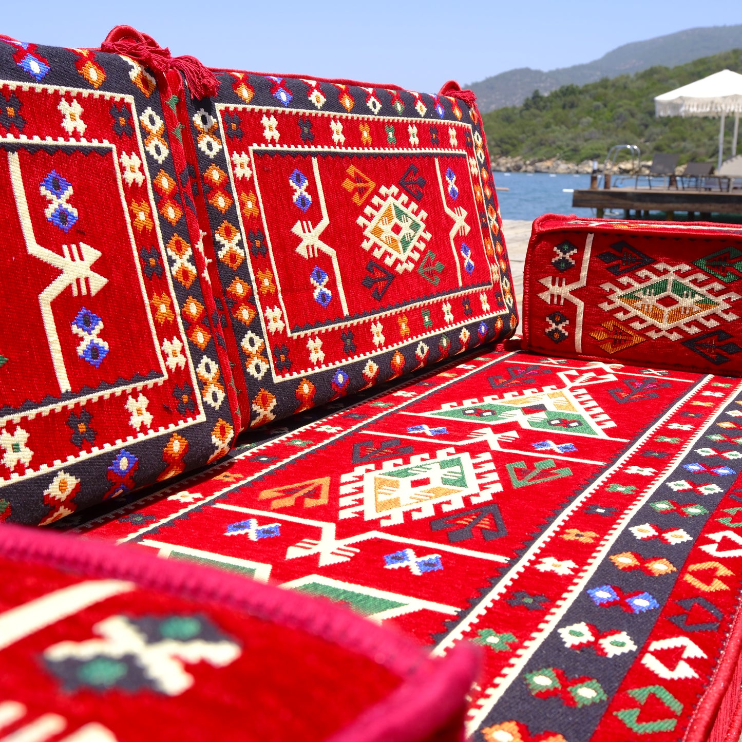 Arabic Style Majlis Floor Sofa – Traditional Low Seating Design