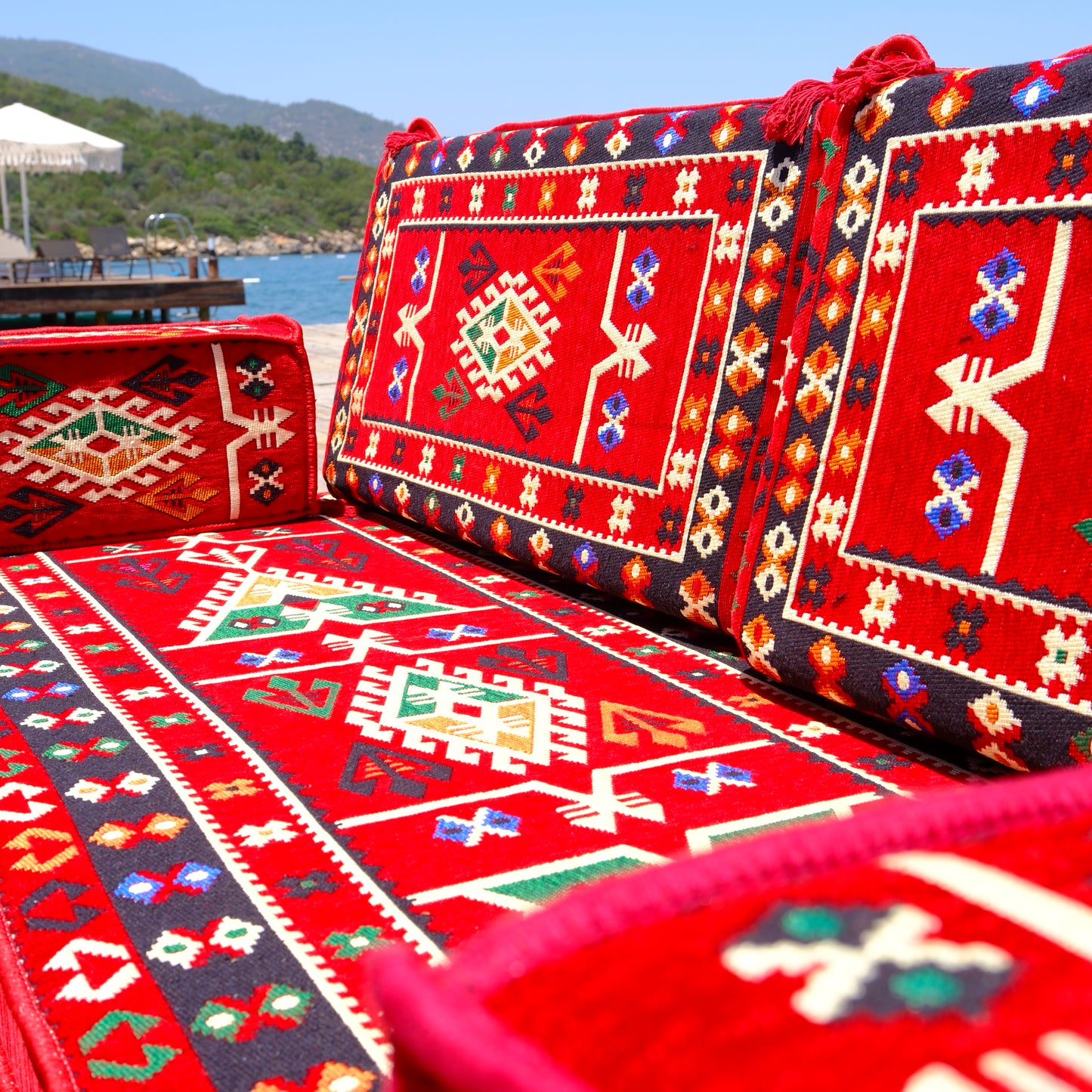 Arabic Style Majlis Floor Sofa – Traditional Low Seating Design