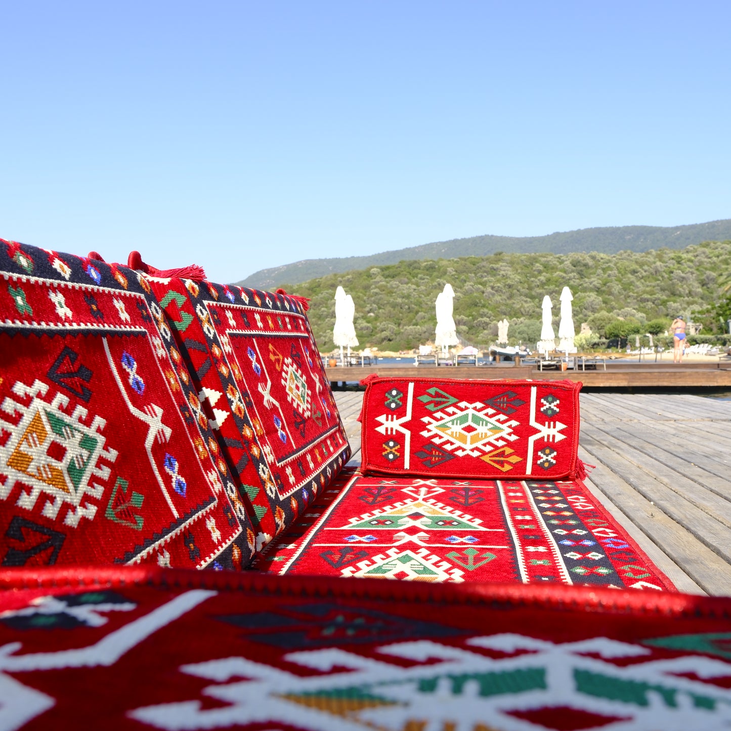 Arabic Style Majlis Floor Sofa – Traditional Low Seating Design