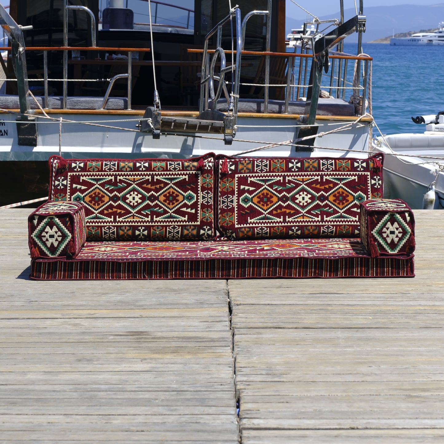 Arabic Style Majlis Floor Sofa – Traditional Low Seating Design